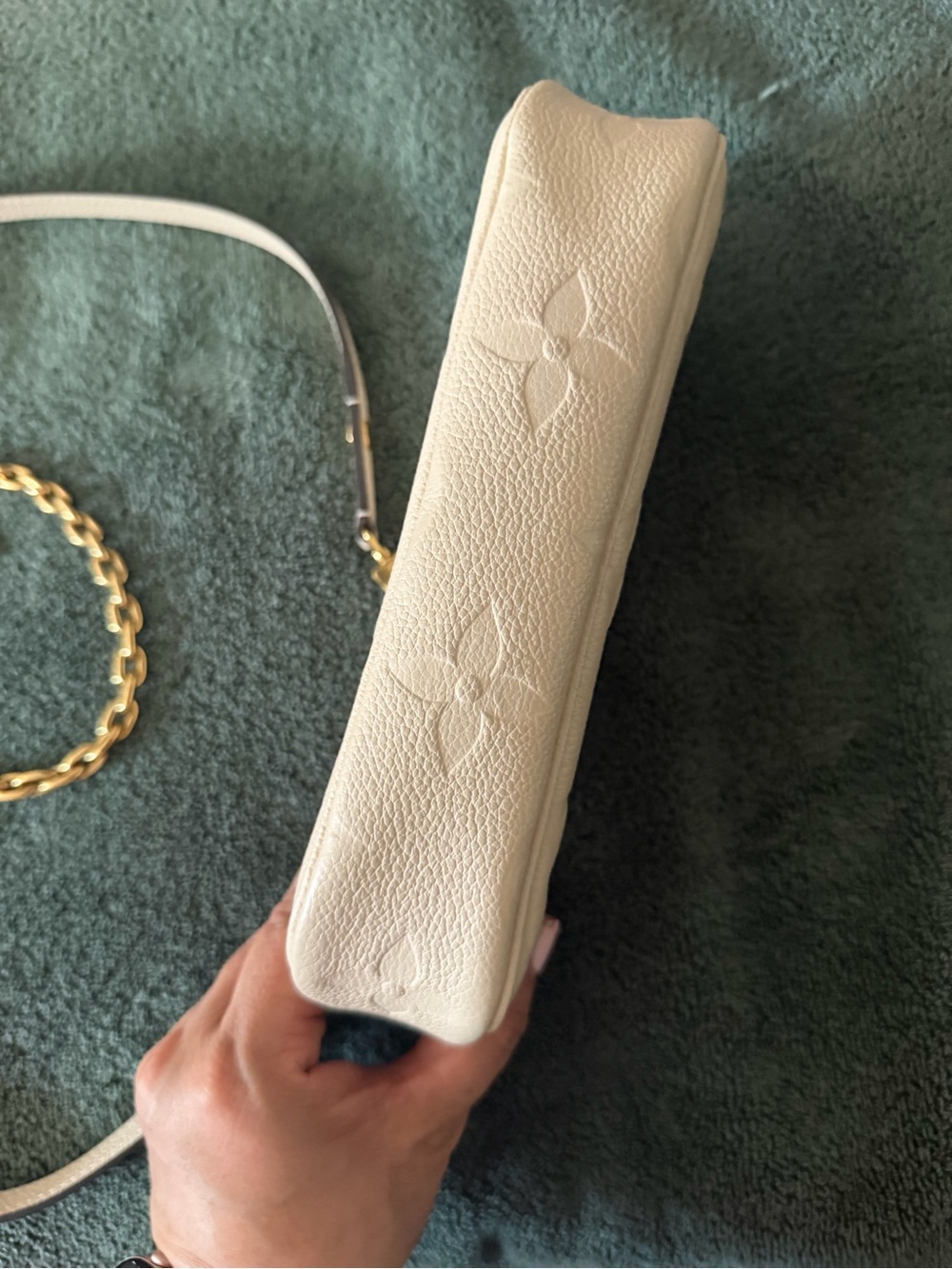 Louis Vuitton IVY Cream Monogram Embossed Leather Crossbody Bag - Picture 8 of 13